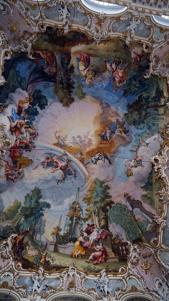 Schloss Nymphenburg, Steinerer Saal Hauptfresko: Wohlstand und Blüte des Landes im Frieden